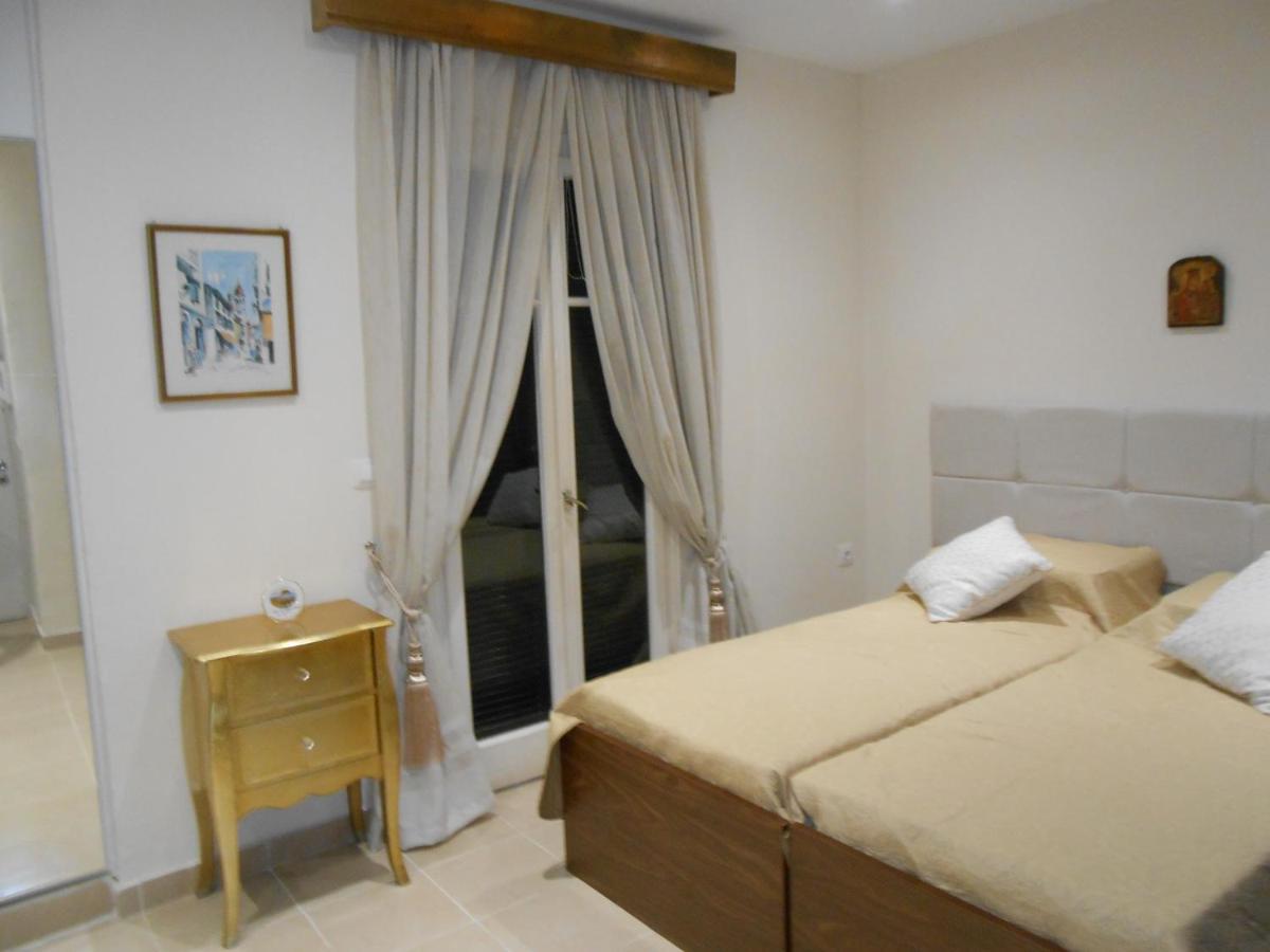 Elena'S Old Corfu Town Apartment Esterno foto